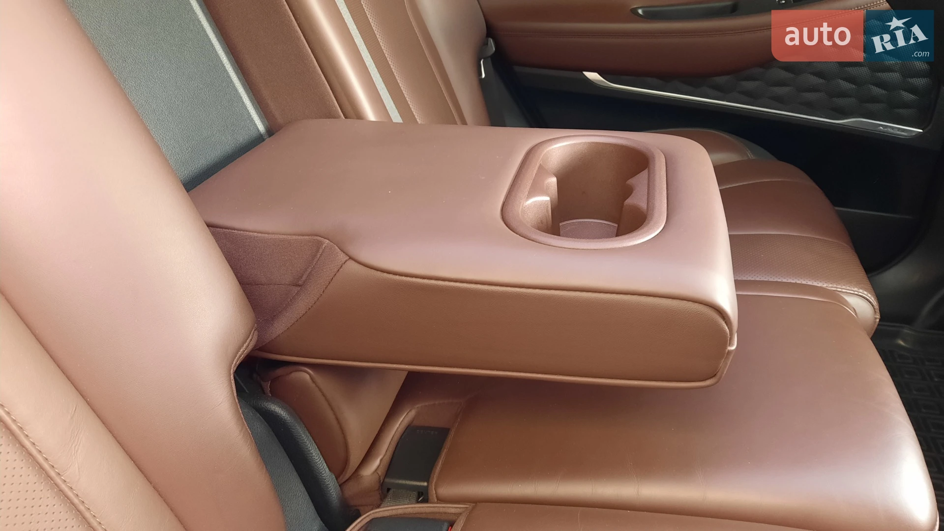 2018 Hyundai Santa Fe - мініатюра 140