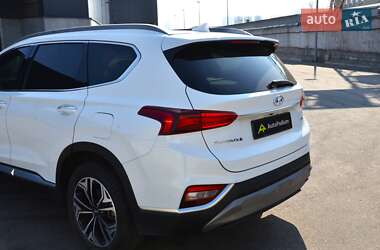 Внедорожник / Кроссовер Hyundai Santa FE 2019 в Киеве