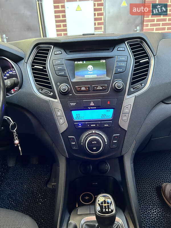 Внедорожник / Кроссовер Hyundai Santa FE 2015 в Львове