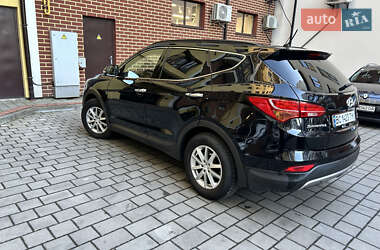 Внедорожник / Кроссовер Hyundai Santa FE 2015 в 