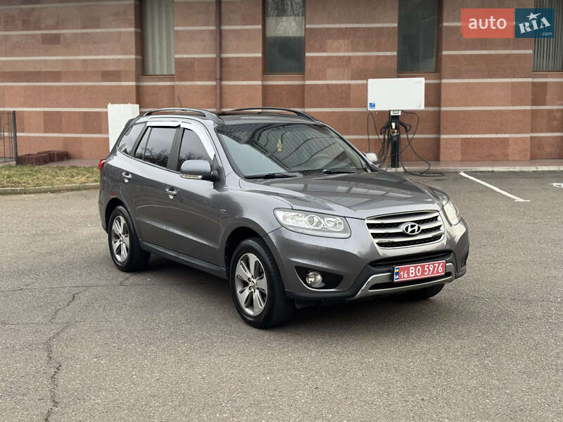 Позашляховик / Кросовер Hyundai Santa FE 2011 в Одесі