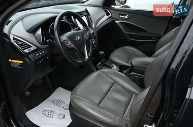 Внедорожник / Кроссовер Hyundai Santa FE 2013 в 