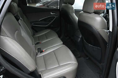 Внедорожник / Кроссовер Hyundai Santa FE 2013 в 