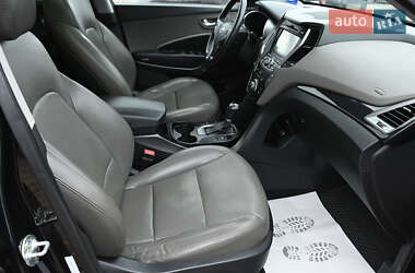 Внедорожник / Кроссовер Hyundai Santa FE 2013 в 