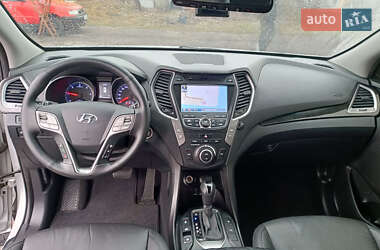 Внедорожник / Кроссовер Hyundai Santa FE 2012 в 