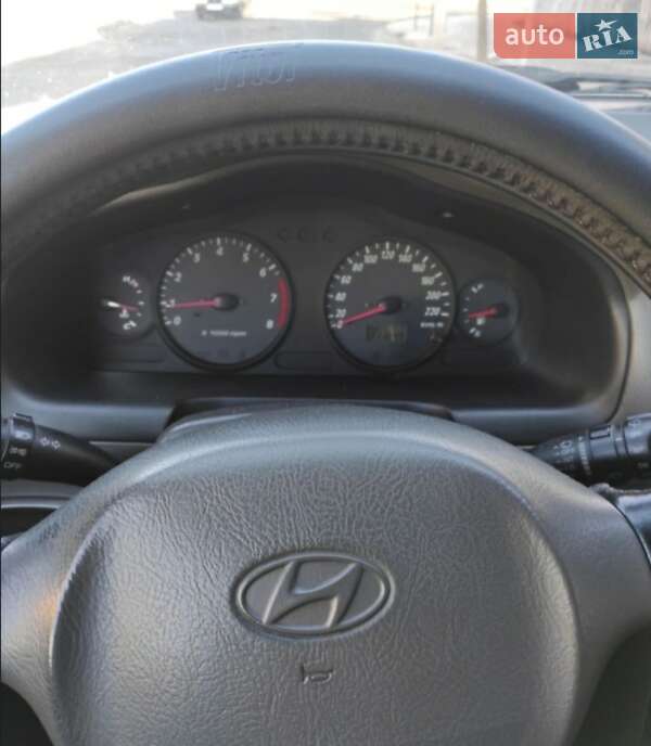 Позашляховик / Кросовер Hyundai Santa FE 2001 в Львові фото 3 Позашляховик / Кросовер Hyundai Santa FE 2001 в Львові