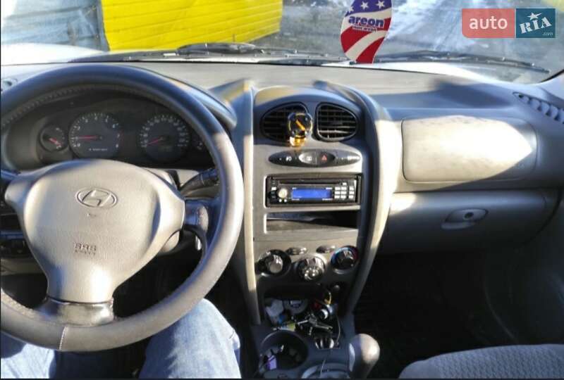 Позашляховик / Кросовер Hyundai Santa FE 2001 в Львові фото 6 Позашляховик / Кросовер Hyundai Santa FE 2001 в Львові