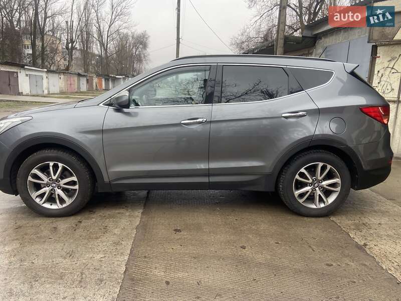 Позашляховик / Кросовер Hyundai Santa FE 2012 в Кривому Розі