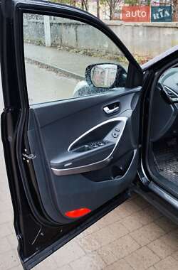 Позашляховик / Кросовер Hyundai Santa FE 2012 в 