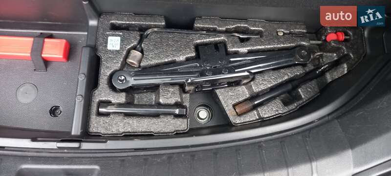 Позашляховик / Кросовер Hyundai Santa FE 2013 в Миколаєві