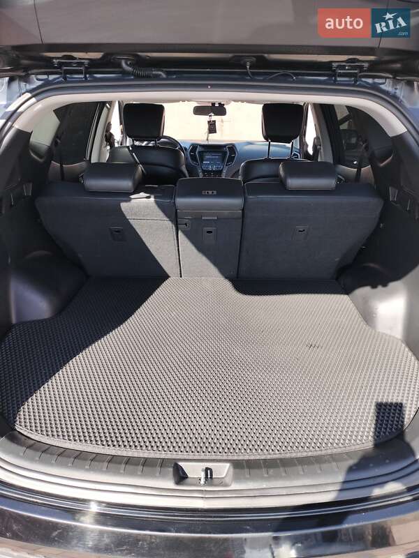 Внедорожник / Кроссовер Hyundai Santa FE 2012 в Коростене фото 19 Внедорожник / Кроссовер Hyundai Santa FE 2012 в Коростене