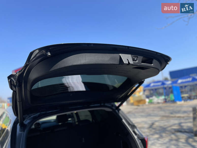 Позашляховик / Кросовер Hyundai Santa FE 2019 в Умані