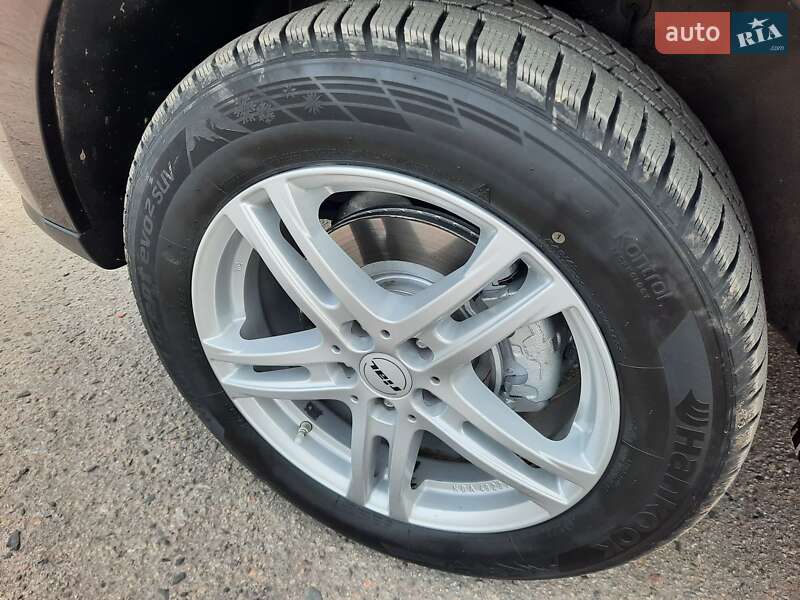 Внедорожник / Кроссовер Hyundai Santa FE 2012 в Полтаве