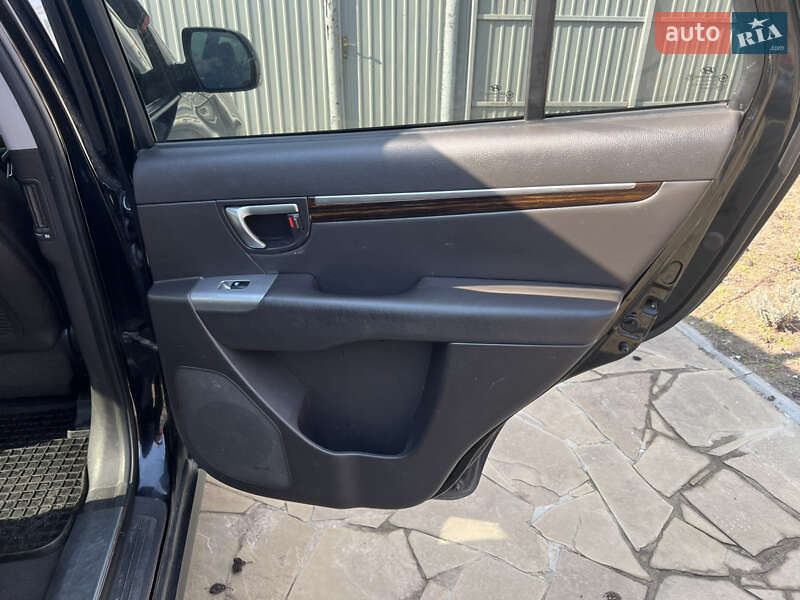 Позашляховик / Кросовер Hyundai Santa FE 2011 в Броварах