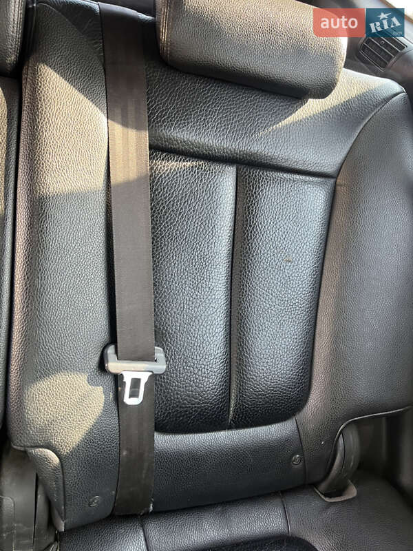 Позашляховик / Кросовер Hyundai Santa FE 2011 в Броварах