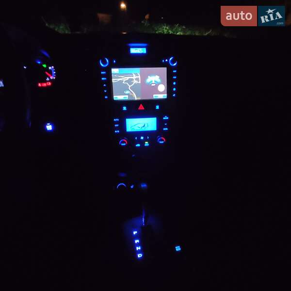 Позашляховик / Кросовер Hyundai Santa FE 2011 в Луцьку