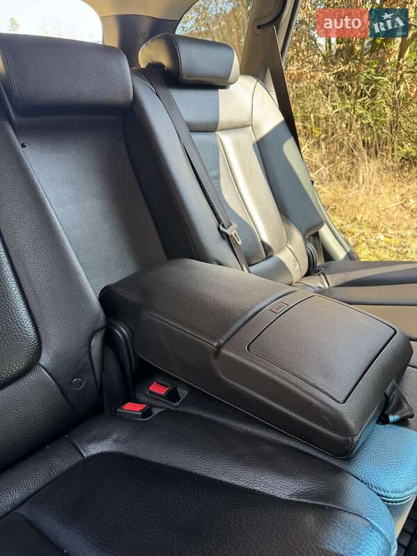 Позашляховик / Кросовер Hyundai Santa FE 2011 в Луцьку