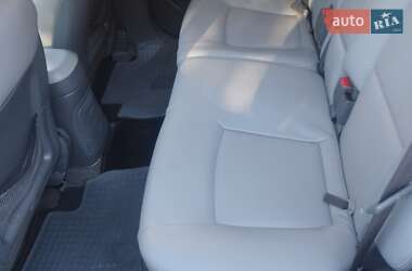 Внедорожник / Кроссовер Hyundai Santa FE 2005 в 