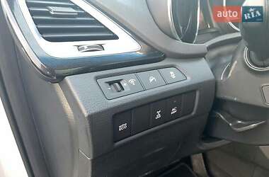 Внедорожник / Кроссовер Hyundai Santa FE 2013 в 