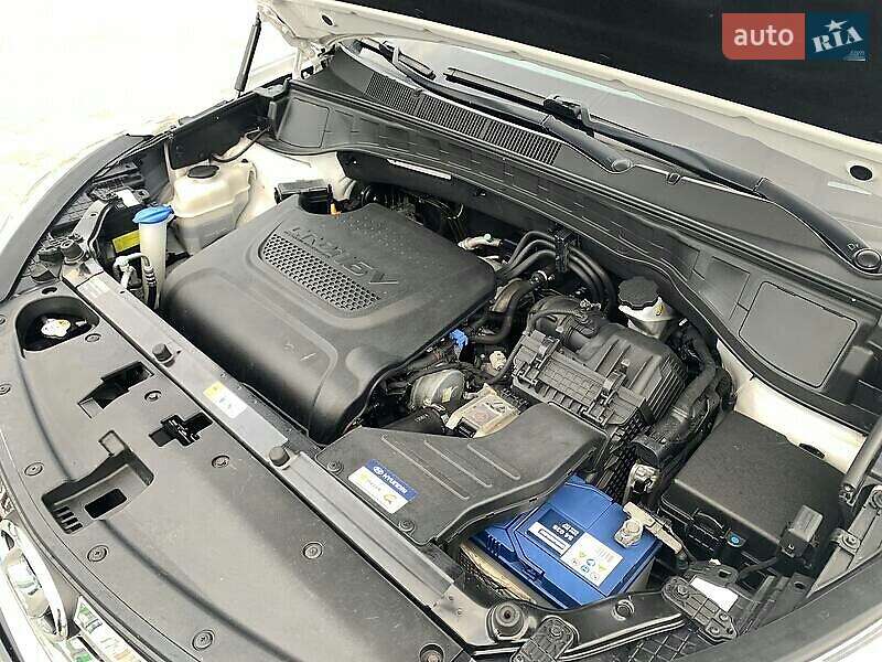 Позашляховик / Кросовер Hyundai Santa FE 2013 в Харкові