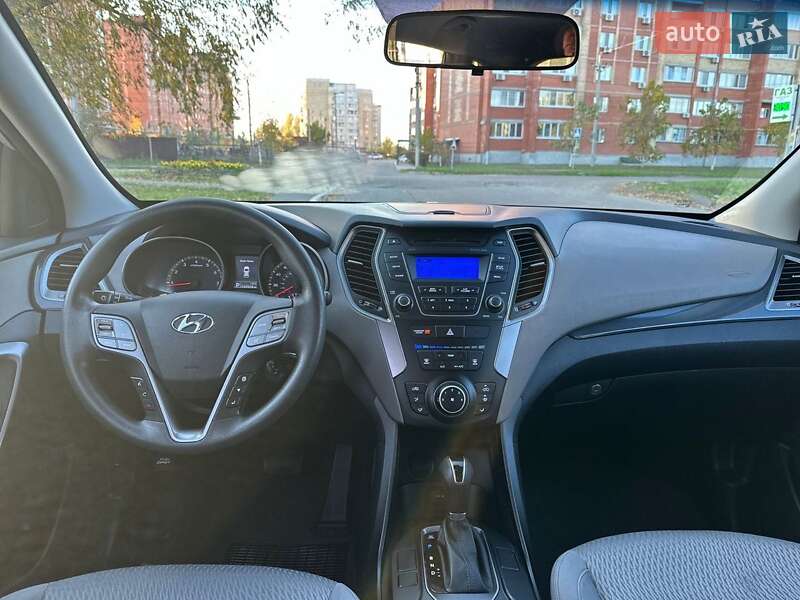 Позашляховик / Кросовер Hyundai Santa FE 2015 в Києві
