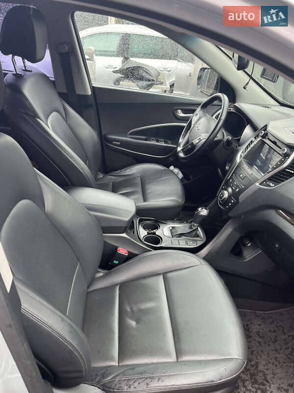 Внедорожник / Кроссовер Hyundai Santa FE 2014 в Ужгороде фото 7 Внедорожник / Кроссовер Hyundai Santa FE 2014 в Ужгороде
