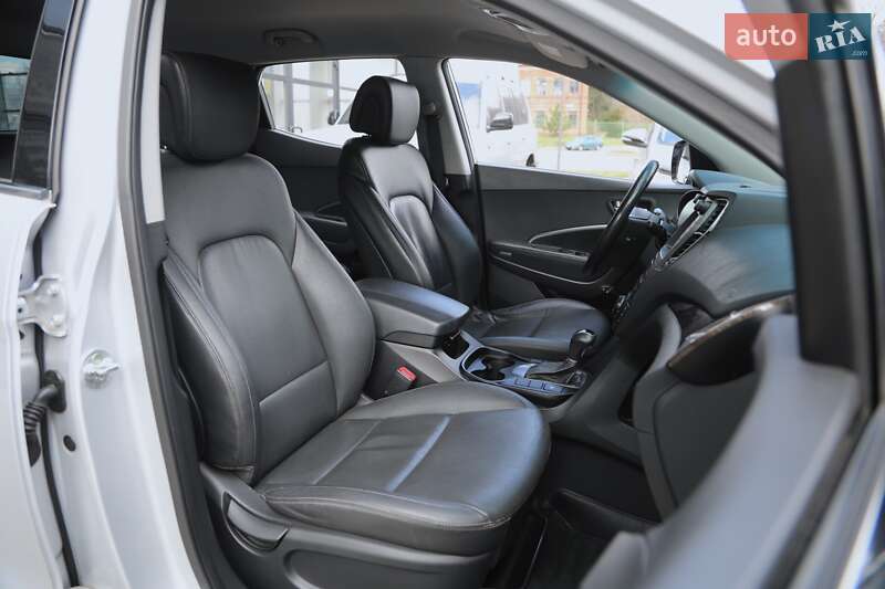 Позашляховик / Кросовер Hyundai Santa FE 2013 в Харкові
