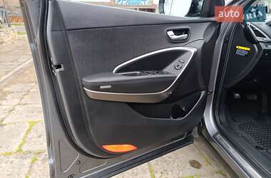 Внедорожник / Кроссовер Hyundai Santa FE 2012 в 