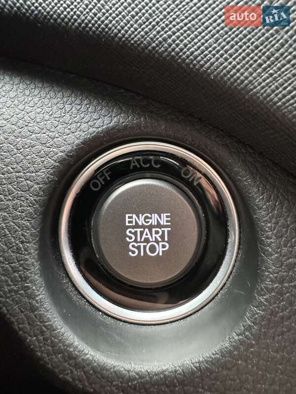 Внедорожник / Кроссовер Hyundai Santa FE 2013 в Львове