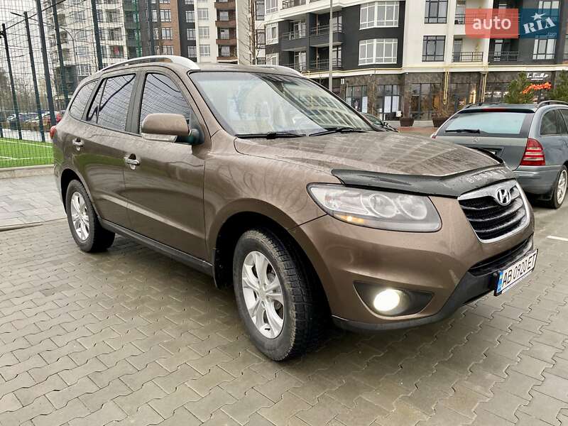 Позашляховик / Кросовер Hyundai Santa FE 2011 в Бучі