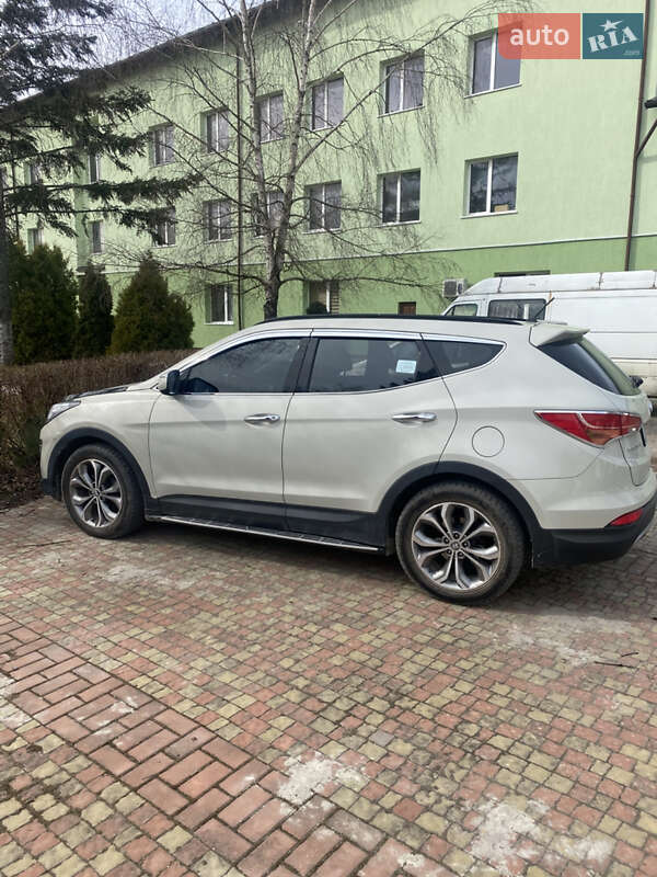 Внедорожник / Кроссовер Hyundai Santa FE 2014 в Дрогобыче
