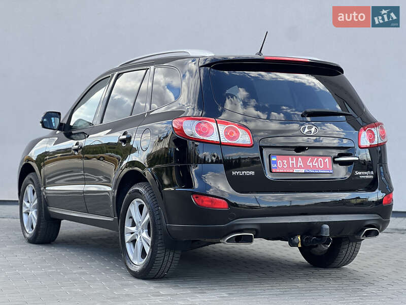 Внедорожник / Кроссовер Hyundai Santa FE 2010 в Ровно