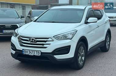 Позашляховик / Кросовер Hyundai Santa FE 2015 в 