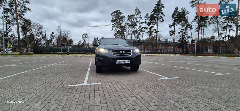 Позашляховик / Кросовер Hyundai Santa FE 2010 в Ірпені