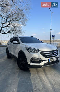 Внедорожник / Кроссовер Hyundai Santa FE 2017 в 