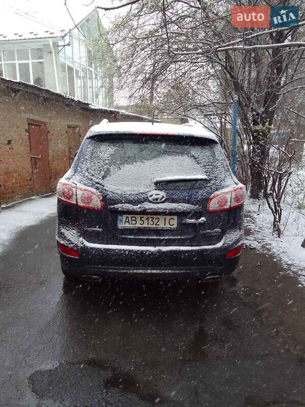 Внедорожник / Кроссовер Hyundai Santa FE 2010 в Виннице