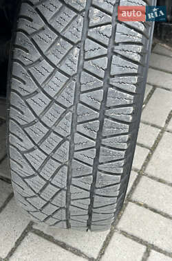 Внедорожник / Кроссовер Hyundai Santa FE 2011 в 