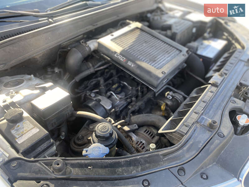 Внедорожник / Кроссовер Hyundai Santa FE 2007 в 