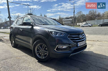 Позашляховик / Кросовер Hyundai Santa FE 2016 в 