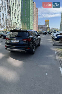 Внедорожник / Кроссовер Hyundai Santa FE 2016 в 
