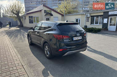 Внедорожник / Кроссовер Hyundai Santa FE 2016 в 