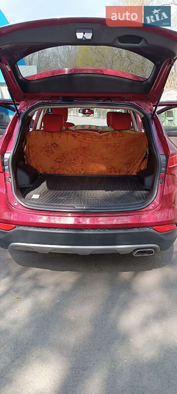 Позашляховик / Кросовер Hyundai Santa FE 2015 в Ізюмі