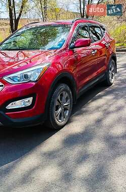 Внедорожник / Кроссовер Hyundai Santa FE 2015 в 