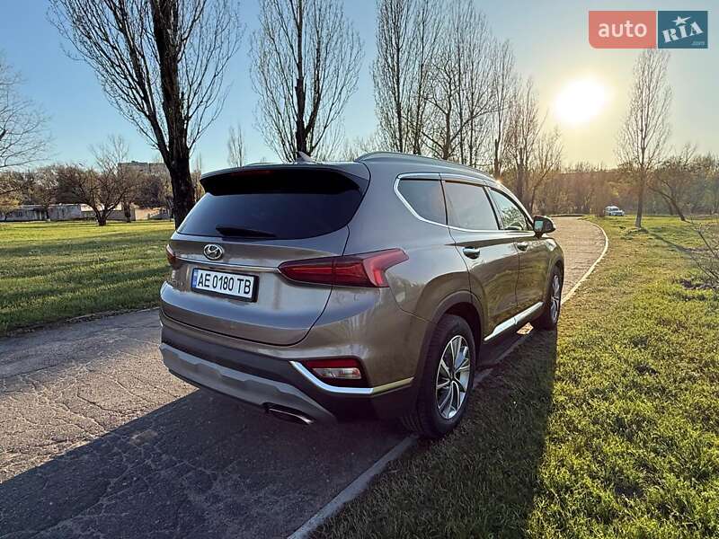Позашляховик / Кросовер Hyundai Santa FE 2018 в Кам'янському
