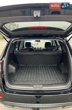 Внедорожник / Кроссовер Hyundai Santa FE 2010 в 
