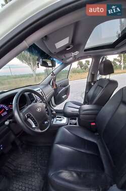 Внедорожник / Кроссовер Hyundai Santa FE 2012 в 