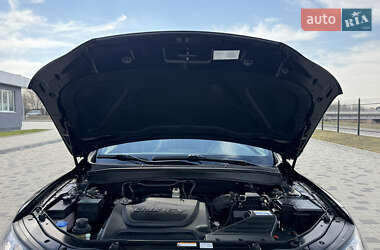 Внедорожник / Кроссовер Hyundai Santa FE 2011 в 