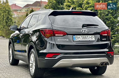 Позашляховик / Кросовер Hyundai Santa FE 2016 в 