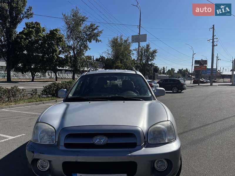 Внедорожник / Кроссовер Hyundai Santa FE 2006 в 