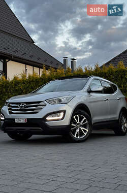 Внедорожник / Кроссовер Hyundai Santa FE 2013 в 